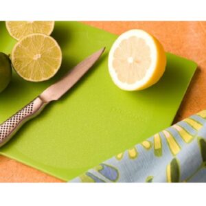 lifestyle-cuttingboard-green.jpg